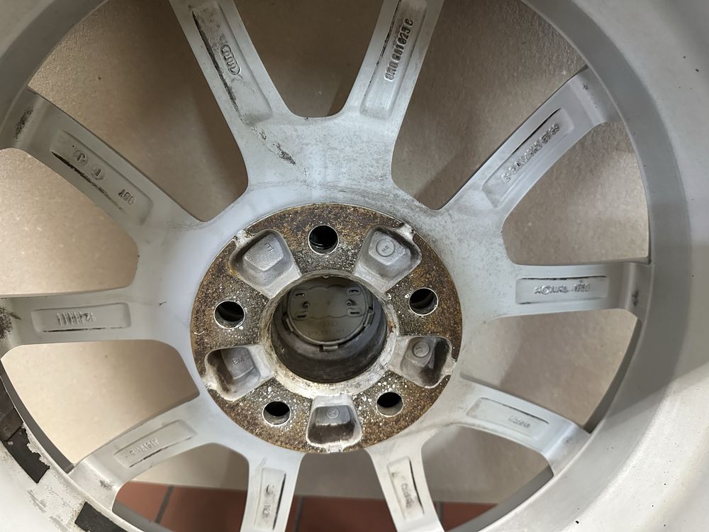 Alufelgi 18” Audi q5 oryginalne z oponami