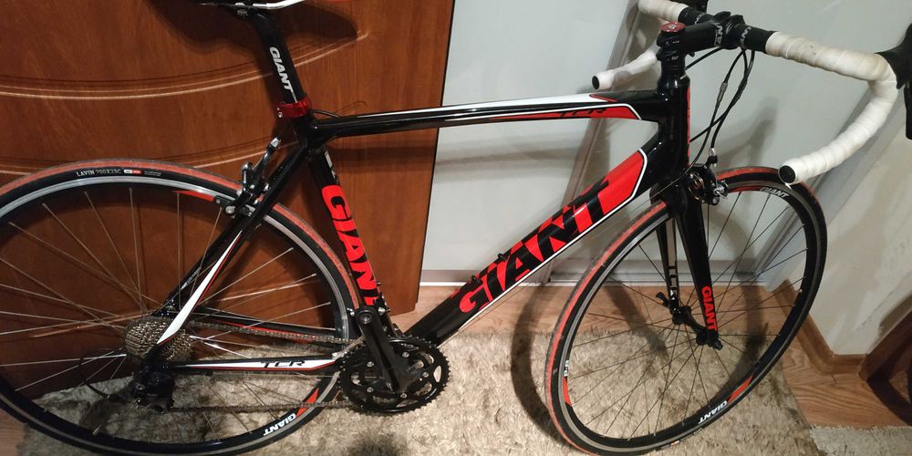 Rower szosowy Giant tcr czarno-czerwony
