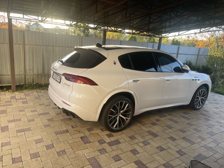 Maserati Grecale Modena 2023 рік