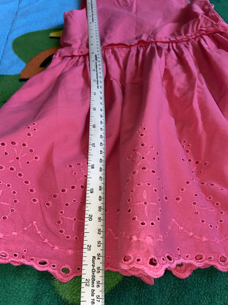 Рожева сукня від Carter’s