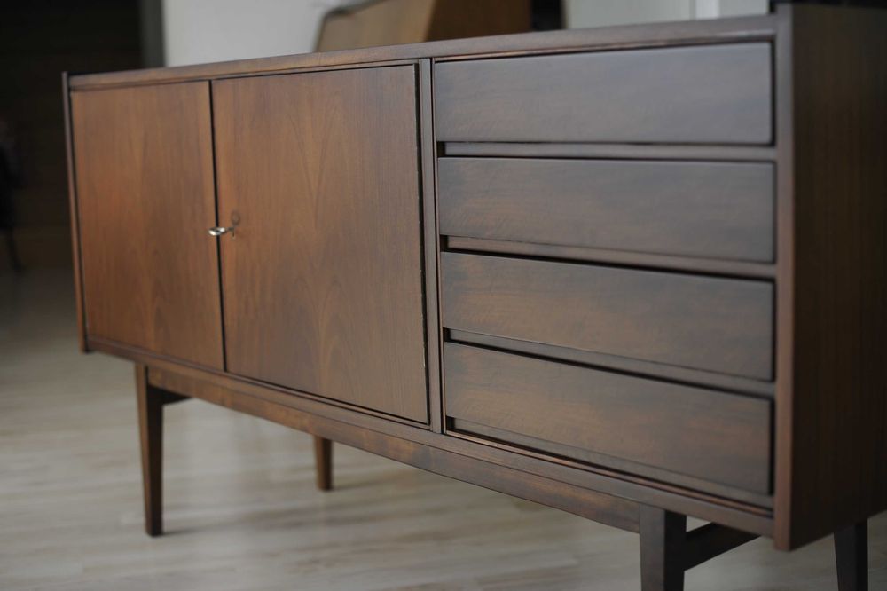 Komoda proj. S. Albrecht dla Bydgoskie Zakłady Drzewne