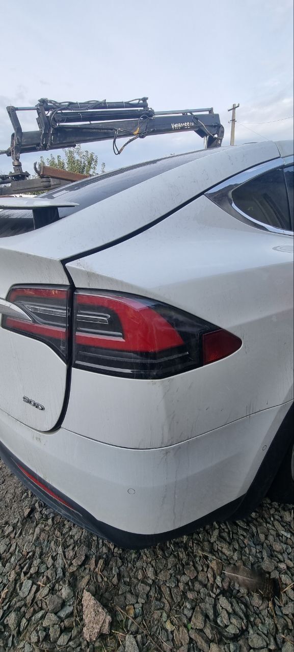 Tesla model X Разбор/На запчасти