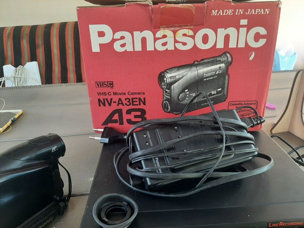 Продам видеомагнитофон AIWA видеокамера Panasonic