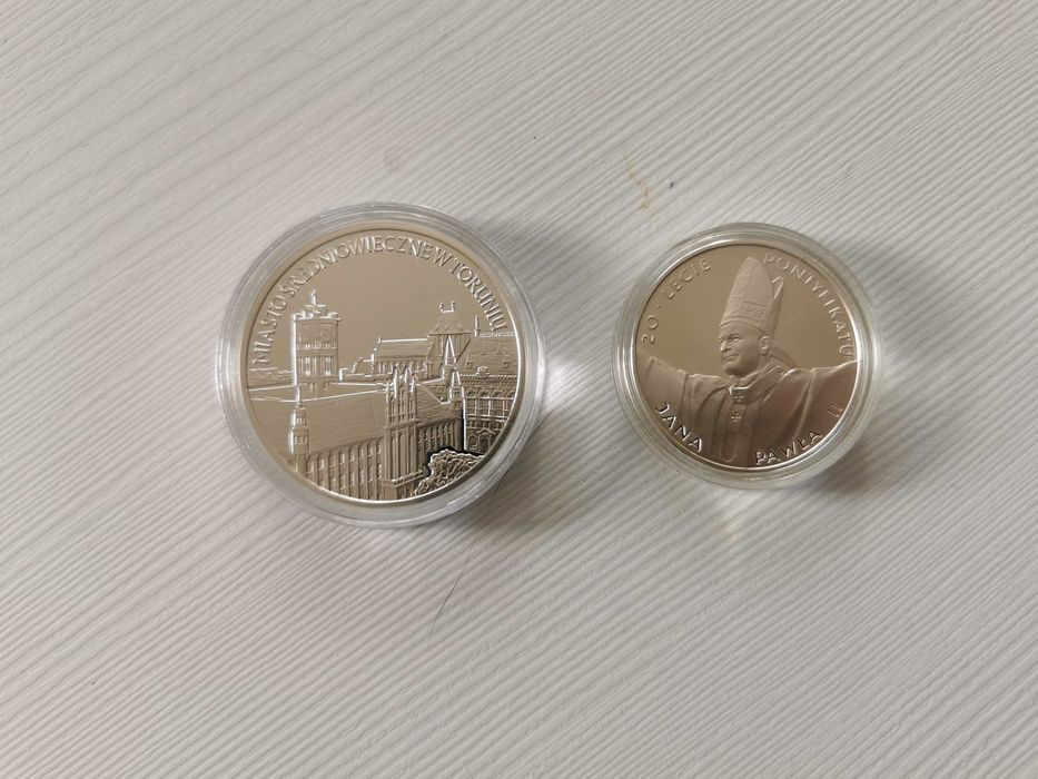 Zestaw srebrnych monet Toruń i Jan Paweł II