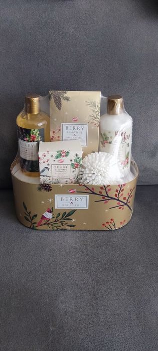 Zestaw kosmetyków do kąpieli Gloss Berry Beautiful