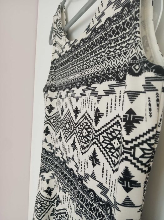 Sukienka mini we wzory H&M r. 36