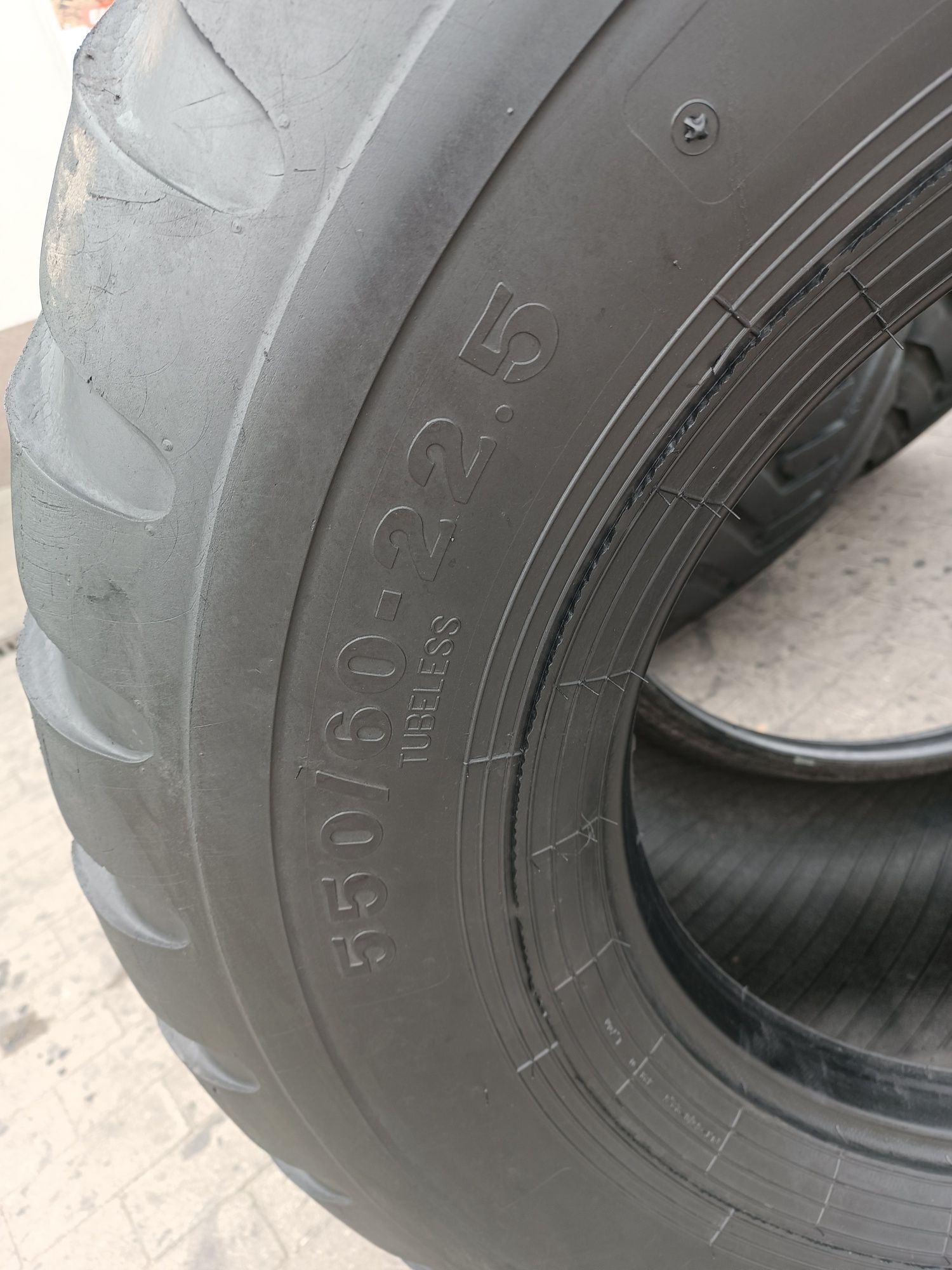 550/60-22.5 Alliance Flotation 328 550/60R22.5