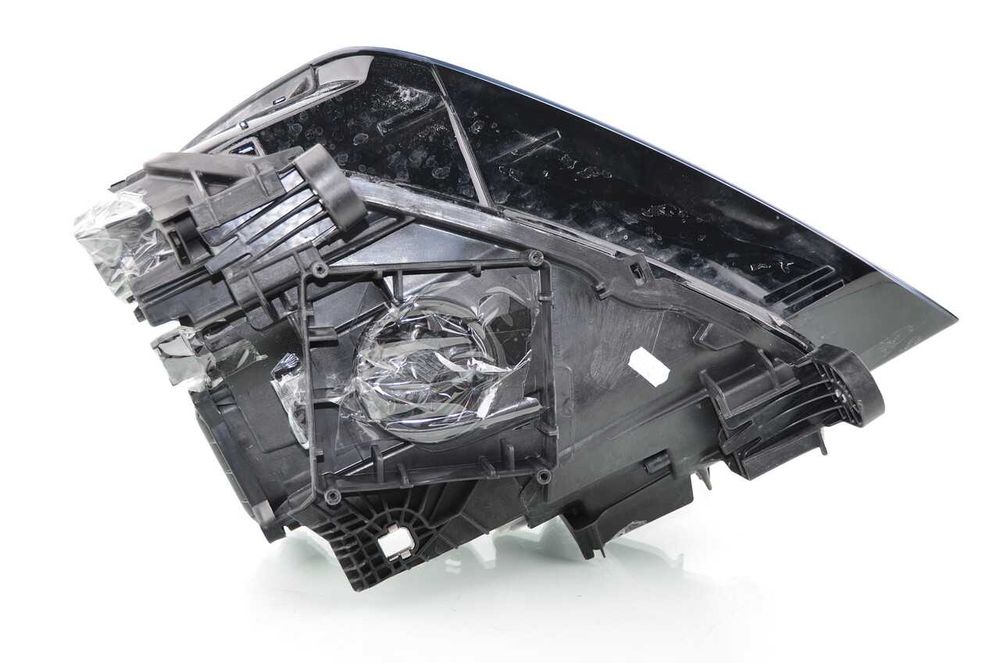 AUDI Q2 FULL LED prawa lampa przednia