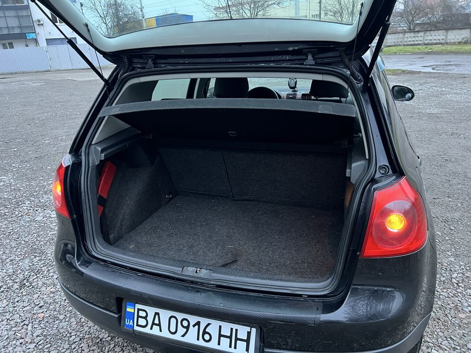 VW Golf V 1.6 MPI газ/бензин