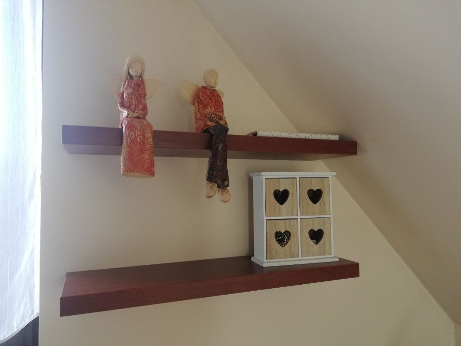 Zestaw mebli szafka RTV, podwieszana szafka/barek i 2 półki