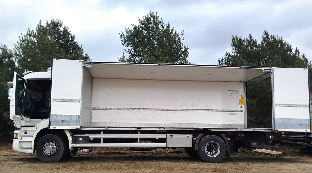 Wynajem auta ciężarowego Scania R450. Wypożyczalnia Rent-Team