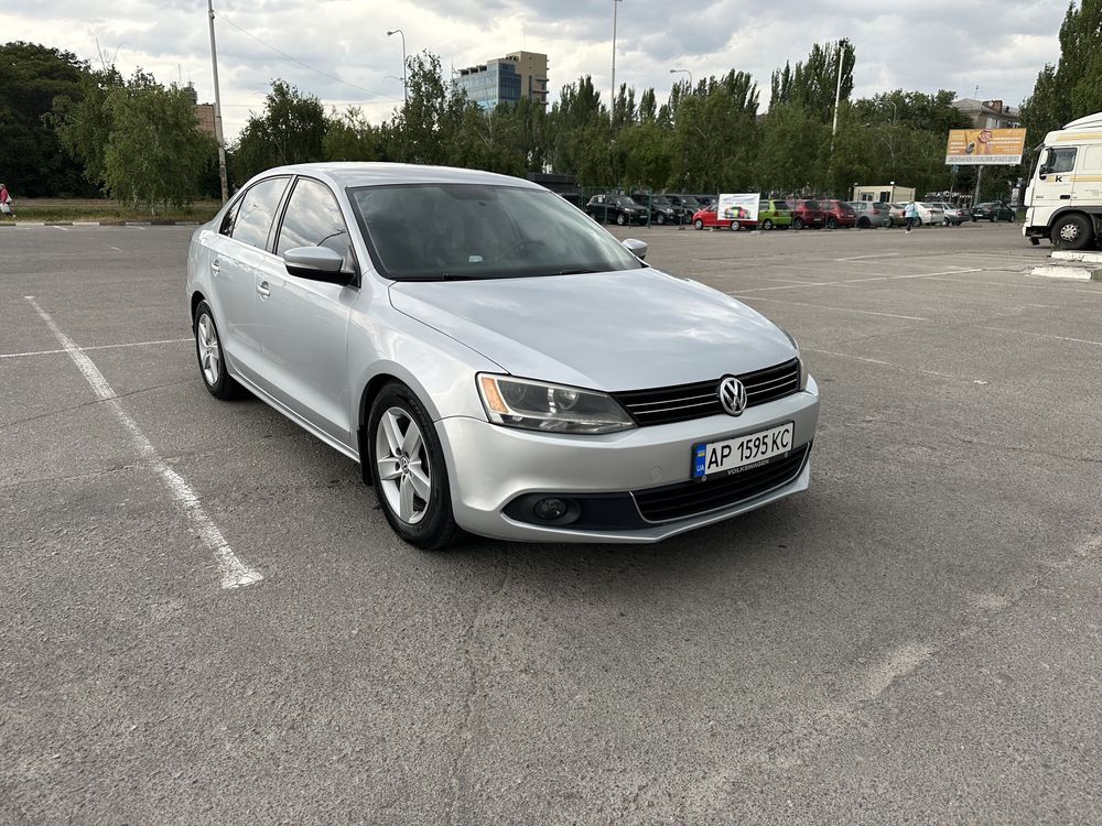 Продам авто Volkswagen Jetta 2.5