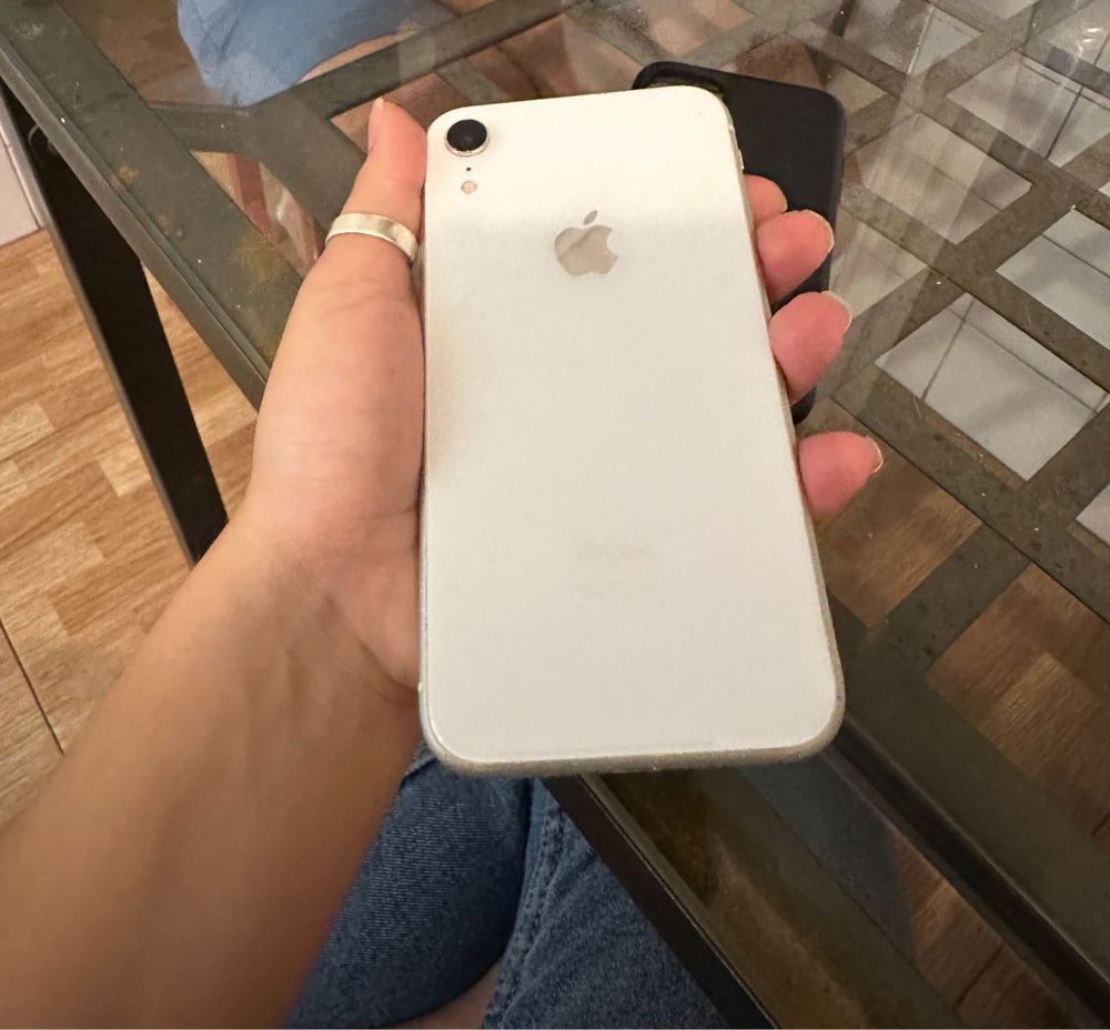 iPhone XR Branco 64GB