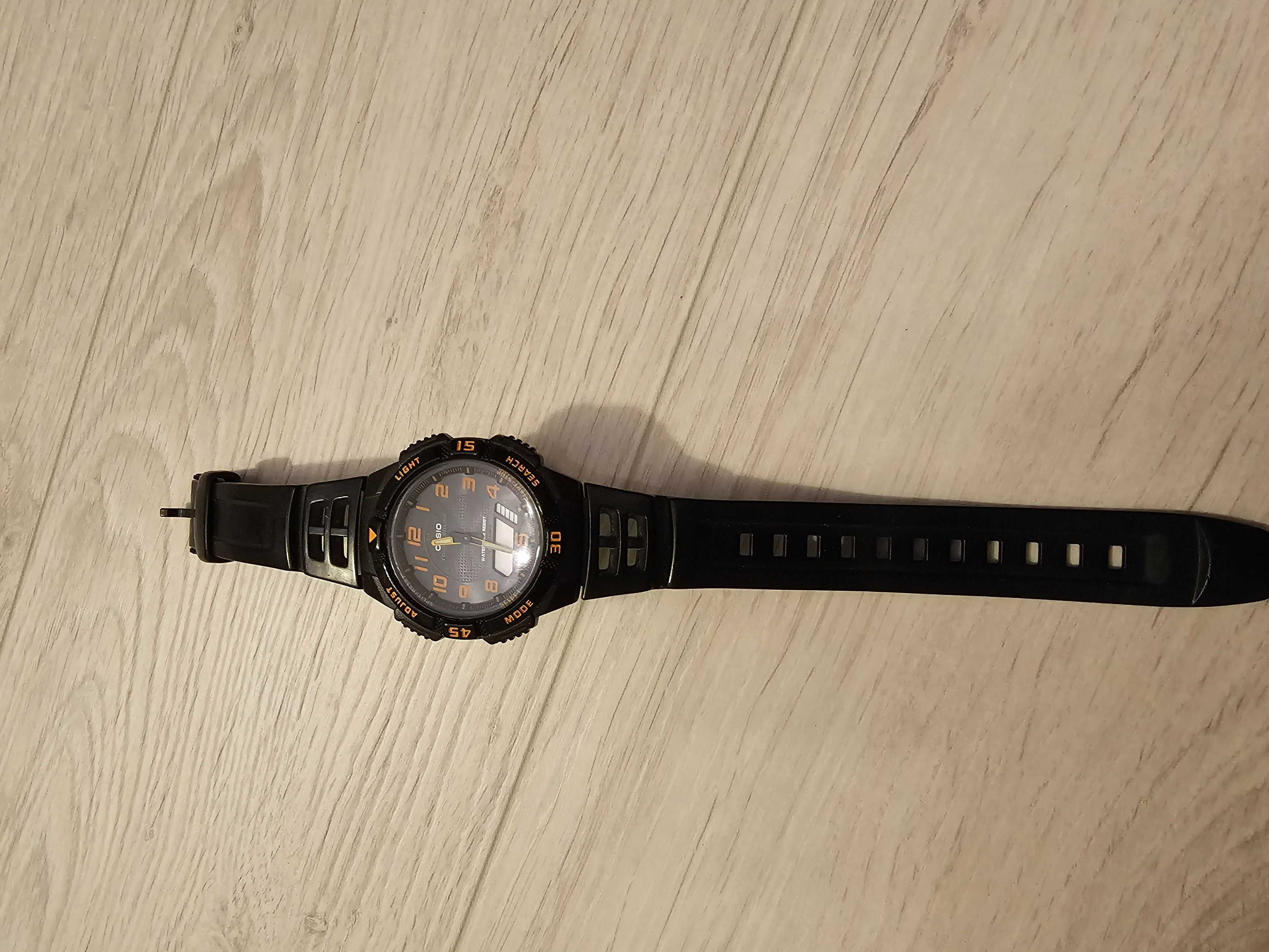 Zegarek CASIO AQ-S800W