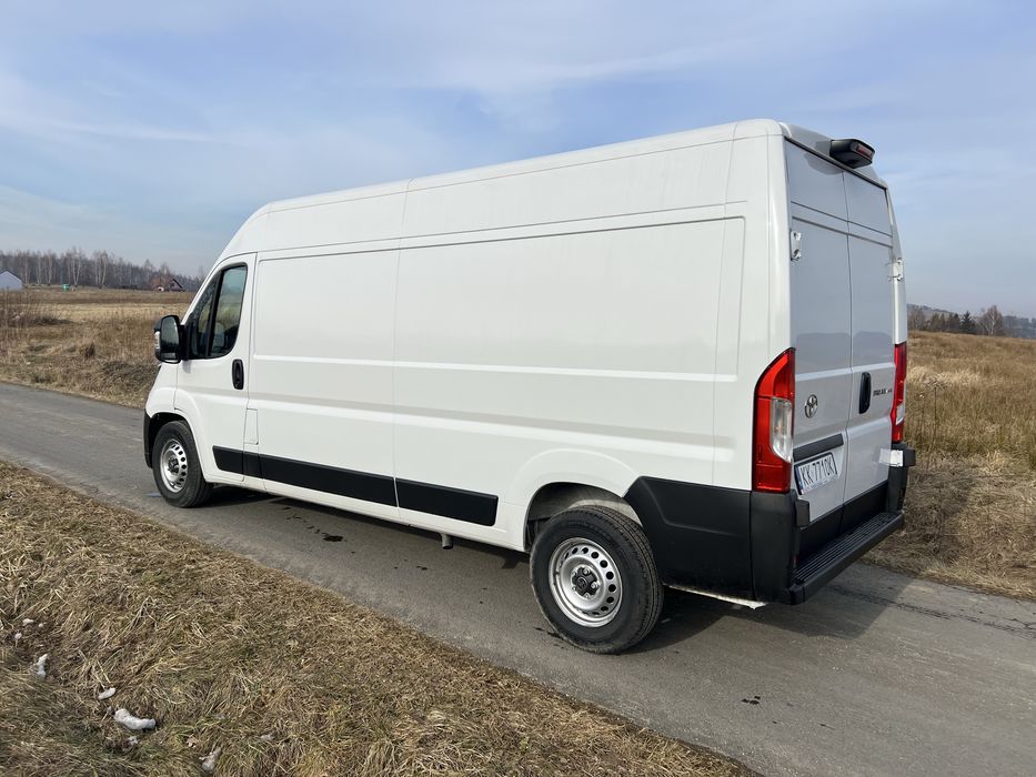 Wynajem Nowa Toyota Proace Max wypozyczalnia dostawczy
