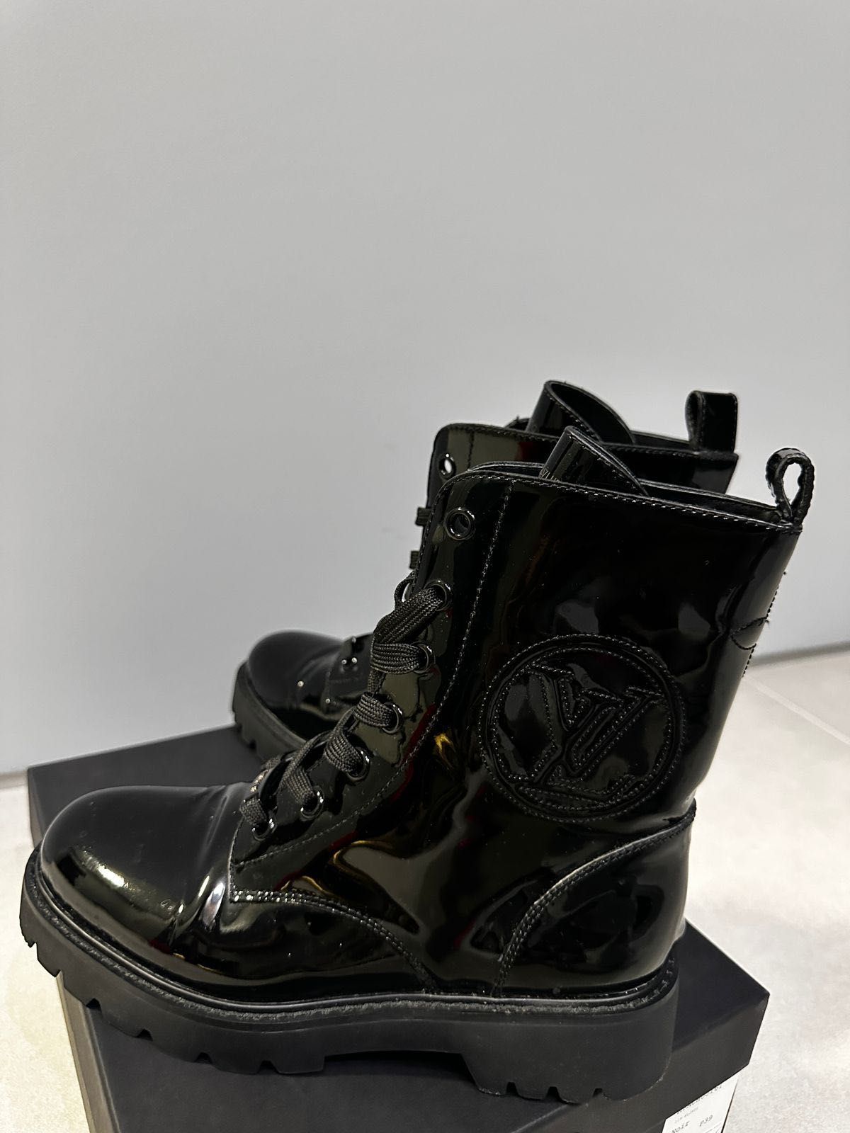 Ботинки известного брэнда Louis Vuitton