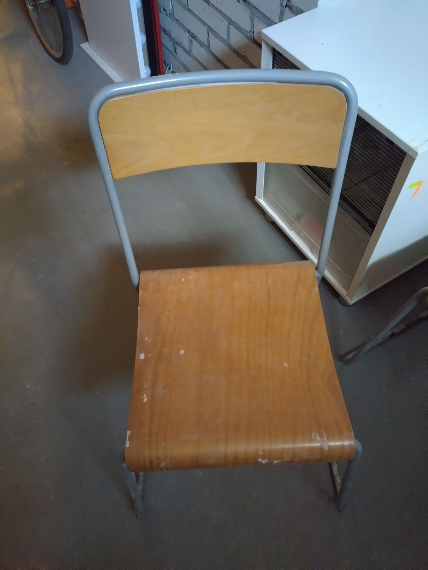 Krzesło szkolne odbior osobisty