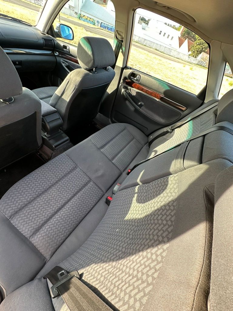 Audi A4 sedan 1.6