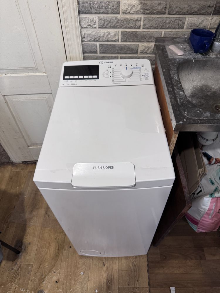 Пральна машина машинка вертикальная стиральная машина Indesit индезит