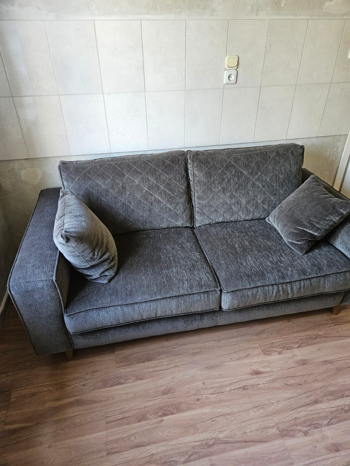 Nowa sofa bez funkcji spania