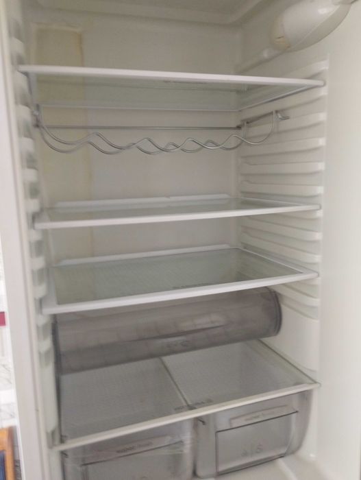 холодильник арістон  мва 2200 бу