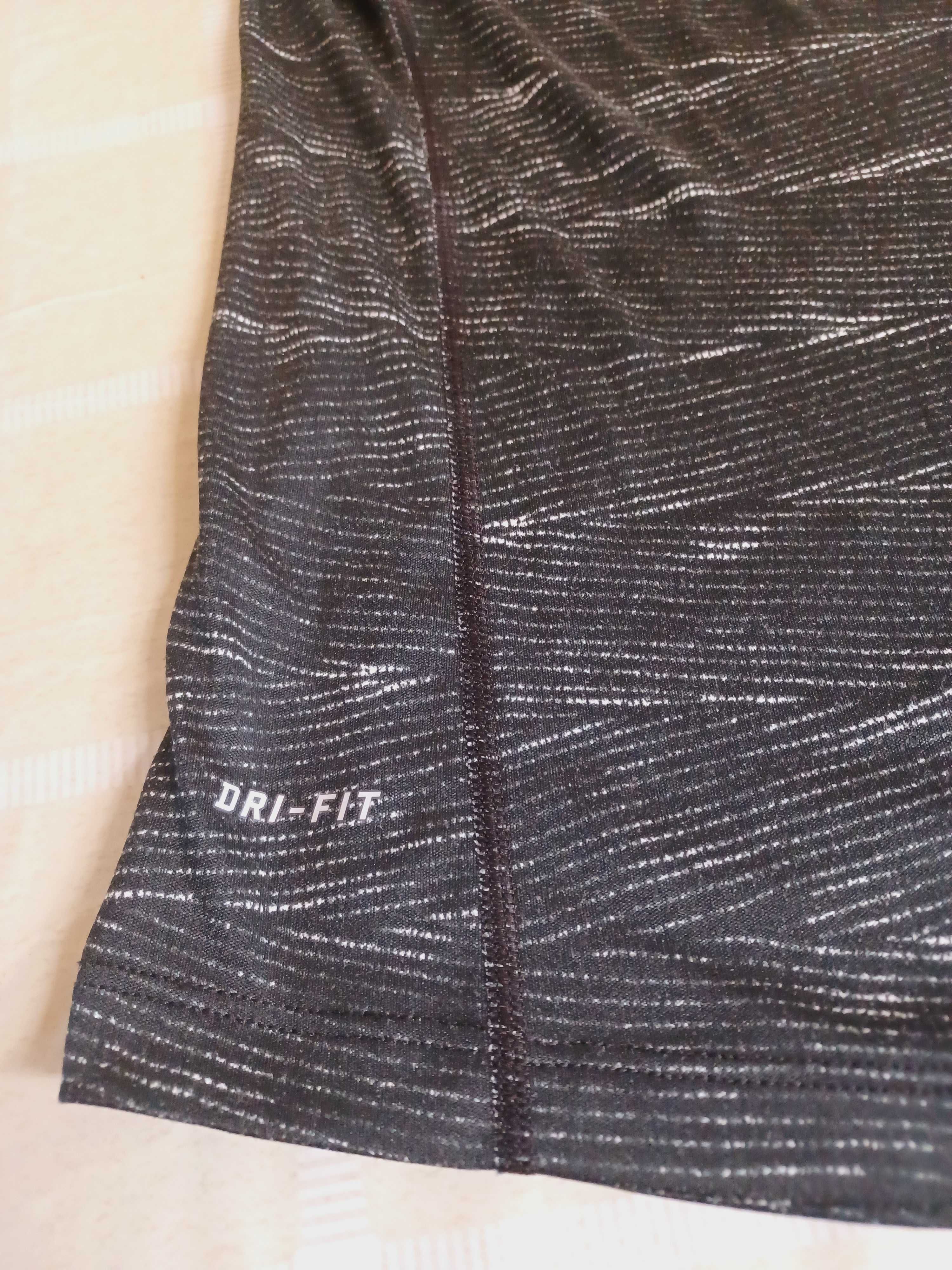 Nike koszulka biegowa. Termo. Damska w rozmiarze XL.