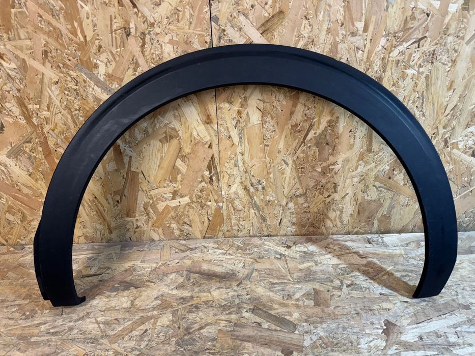 Tylna lewa listwa błotnika peugeot 3008  5008 II