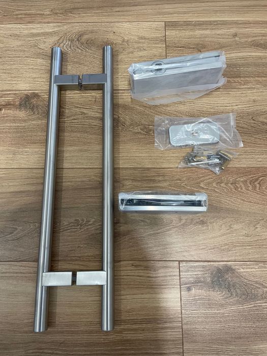 Uchwyt do drzwi szklanych 8,10,12 mm zawiasy - zestaw