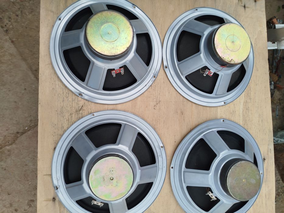 Stare głośniki cztery sztuki średnica 27 cm