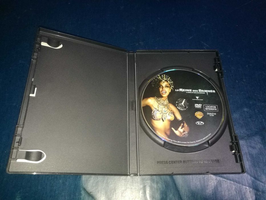 LA REINE DES DANÉS (RAINHA DOS MALDITOS)	DVD (legendagem em Inglês)