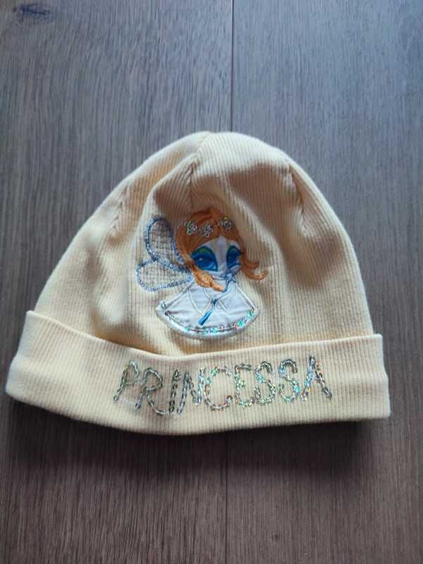 żółta czapka na 86-92
