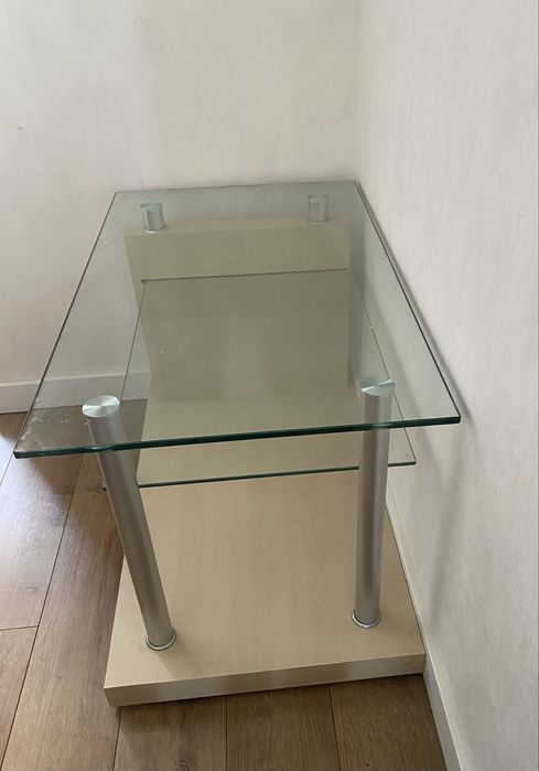 Столик журнальний можна і під телевізор