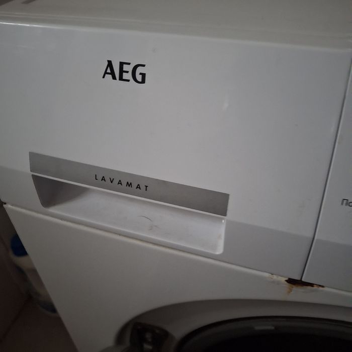 Продаю бу пральну  AEG на 6.5 кг (под ремонт)