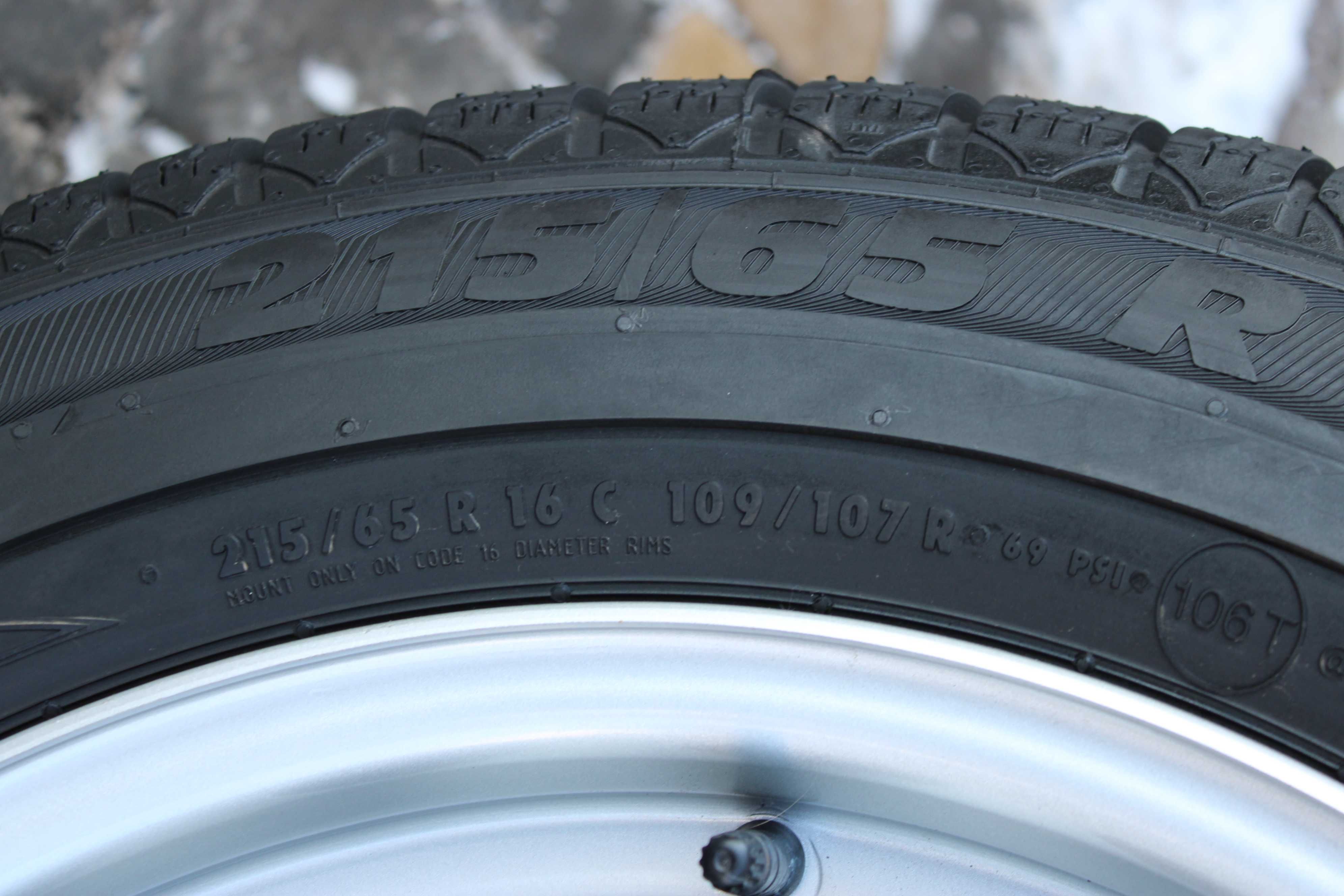 215/65R16C Semperit Van-Grip 2 109/107R 2019r. NOWE 4szt.