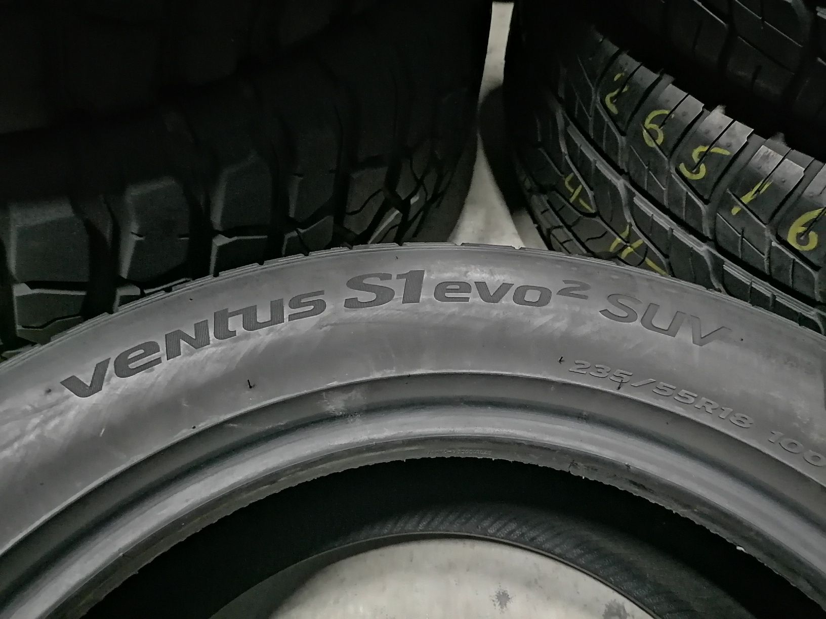 Літні Шини БВ 235/55 R18 HANKOOK Ventus S1 EVO2 SUV Склад