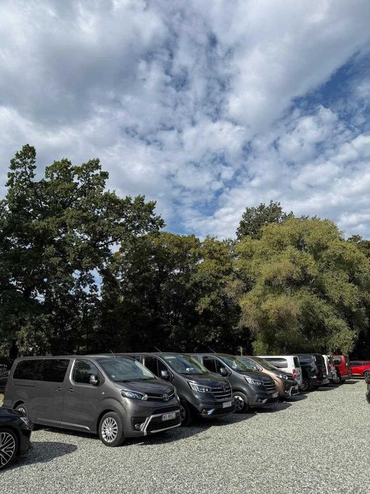 Wypożyczalnia busów osobowych na ferie i wakacje