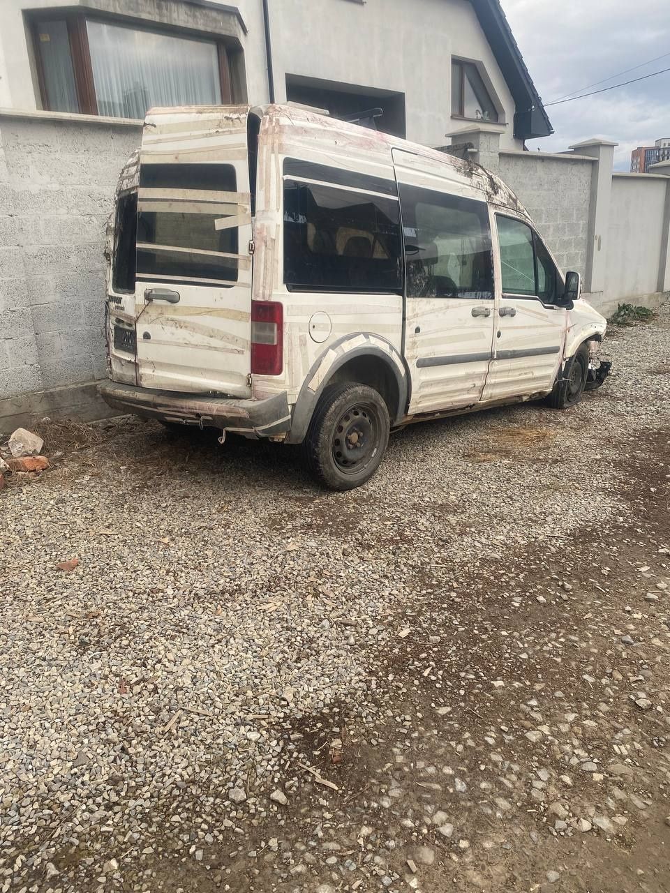 Ford-Transit Connect 1.8TDCI 5місць