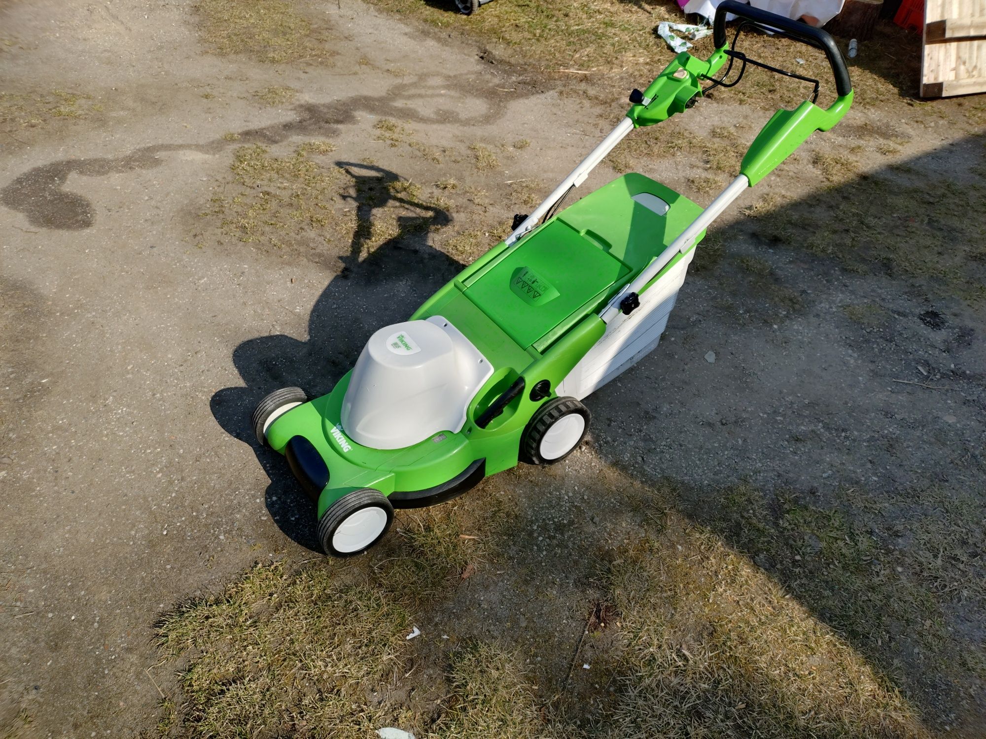 Kosiarka elektryczna Viking ME545v