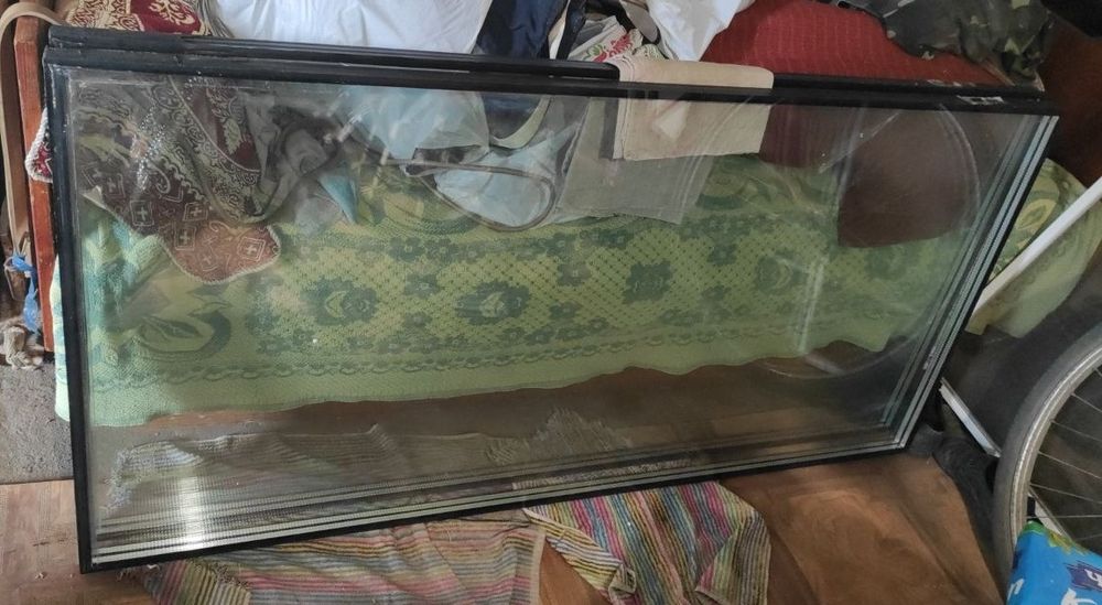 Склопакети на металопластикові вікна, 3 скла, розмір 131,5х62,5см