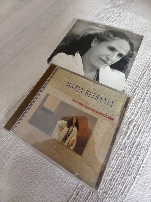 Dois cds de Maria Betânia
