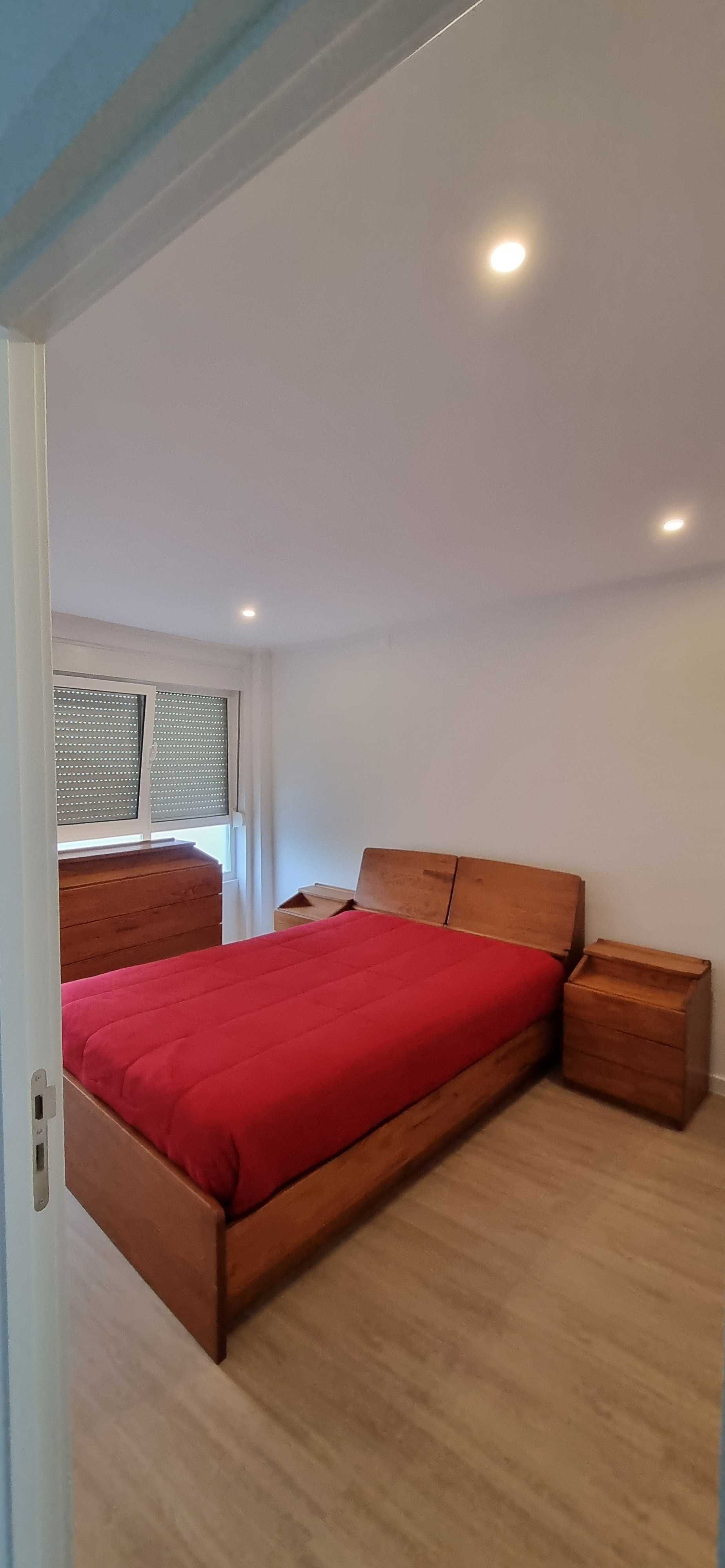 Apartamento T1 confortável e espaçoso – com terraço privativo amplo!