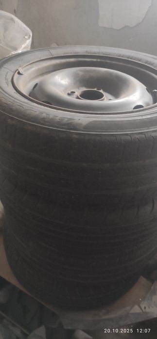 Покрышки и колеса в сборе 185/64 r14
