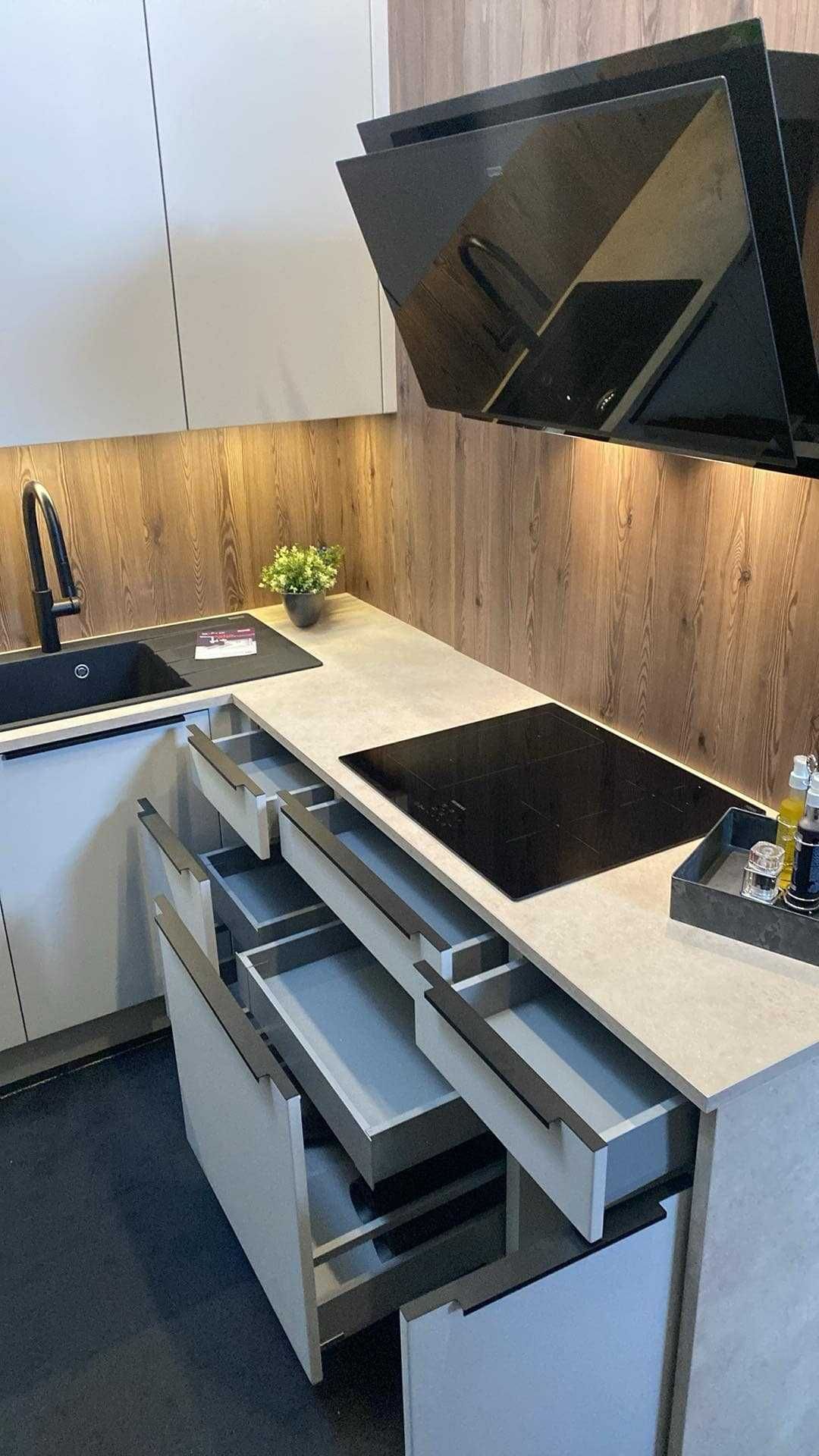 Meble kuchenne ATLAS – wyprzedaż – model NELA z blatem laminowanym