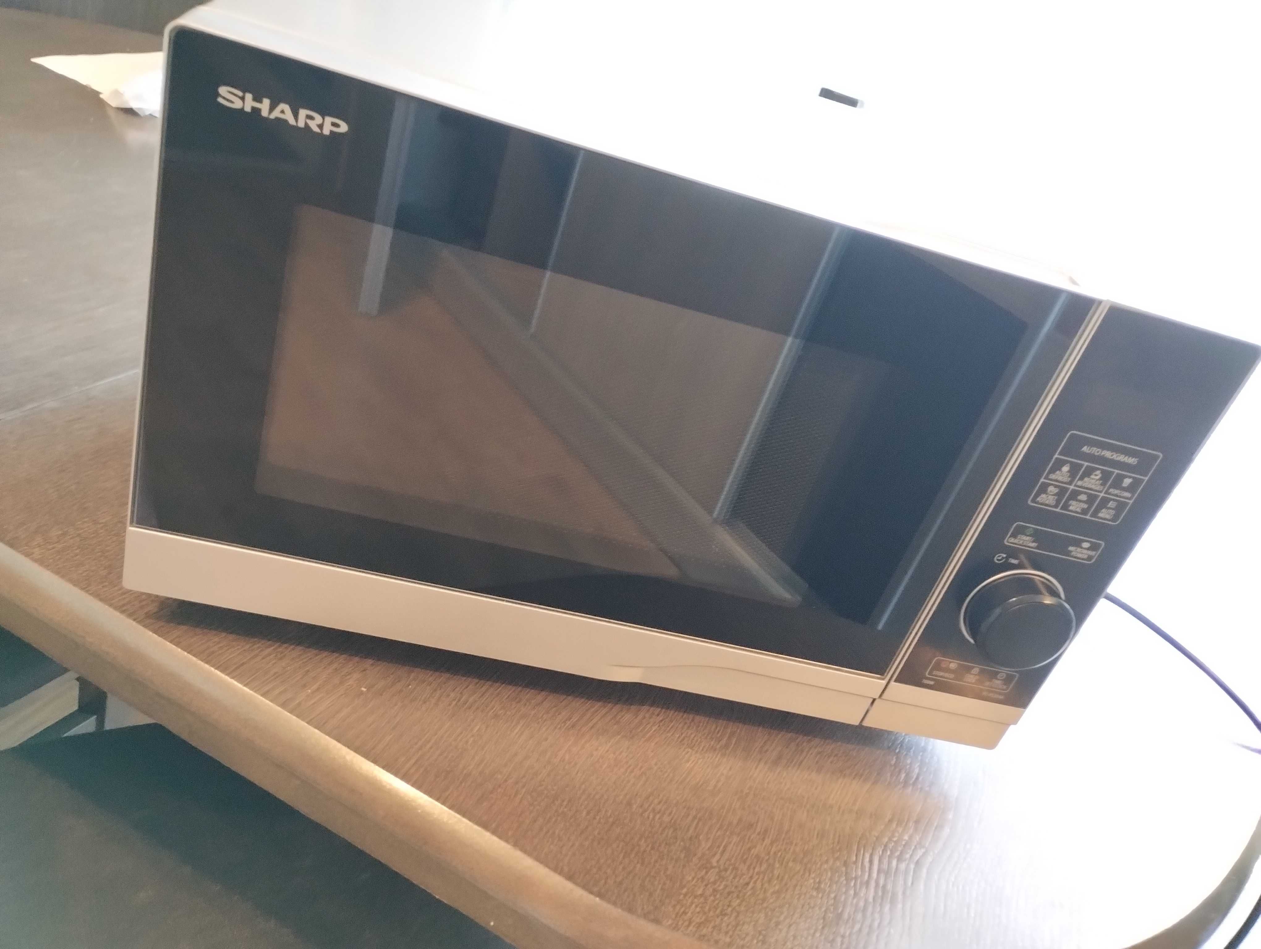 Mikrofalówka sharp yc-ps204a