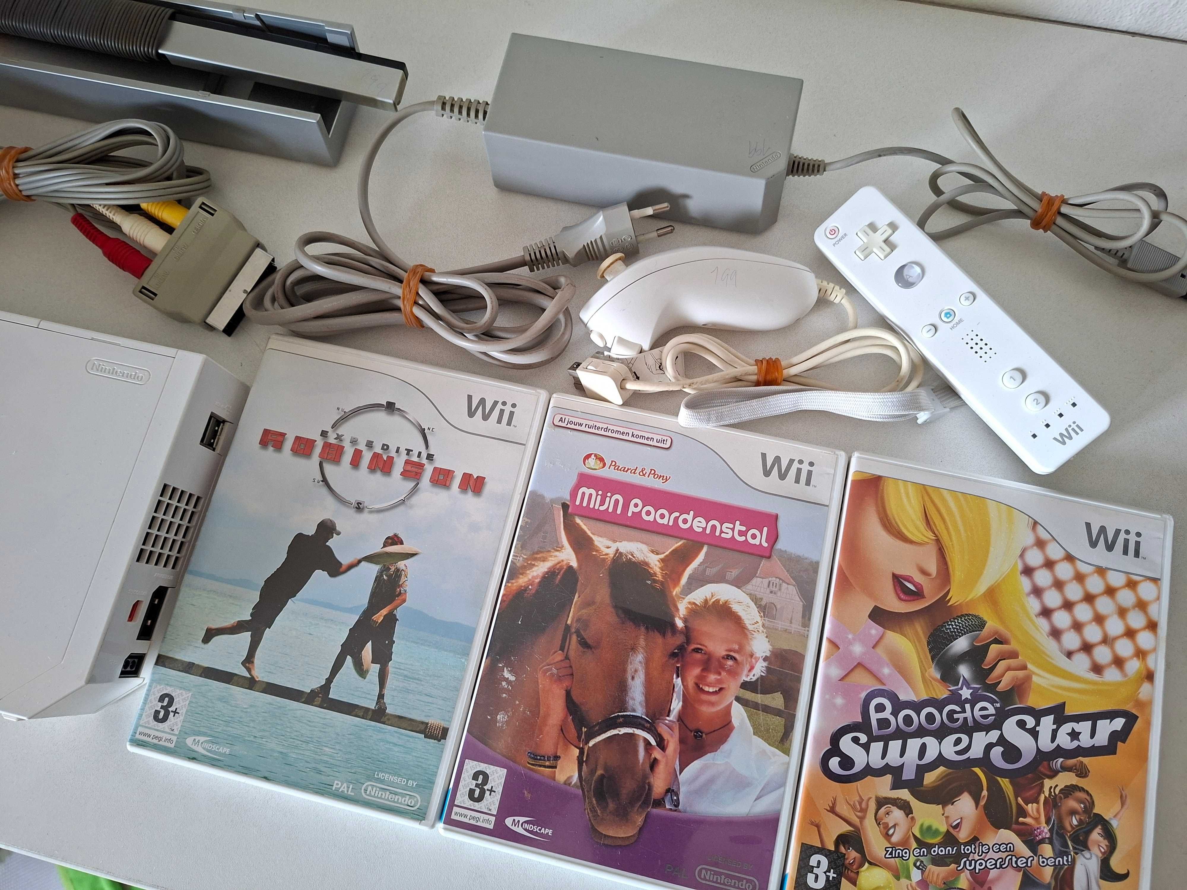 Nintendo Wii Branca 1º Modelo + 1 Comando + 3 jogos *100% Funcional*