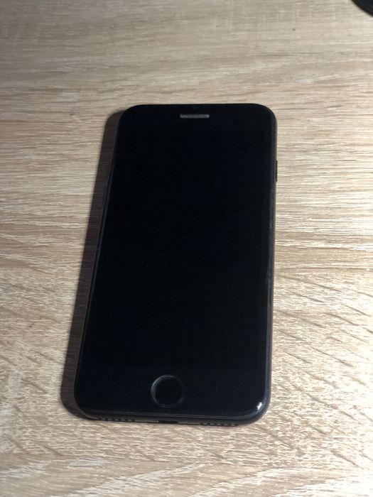 iPhone 7 16 ГБ Touch ID