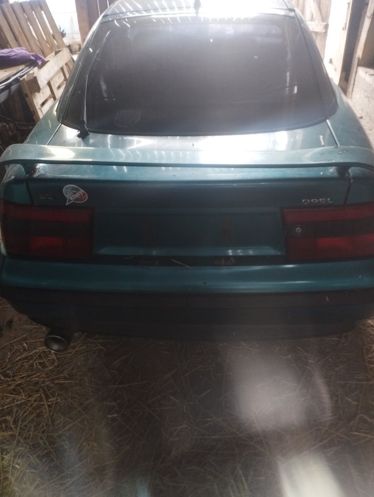 Opel Calibra na części 2.0.8v