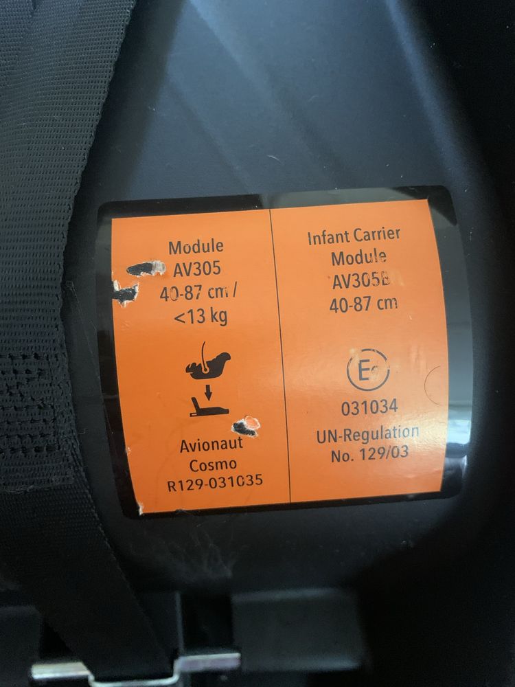 Fotelik dla niemowląt Avionaut Cosmo 0-13 kg z bazą isofix