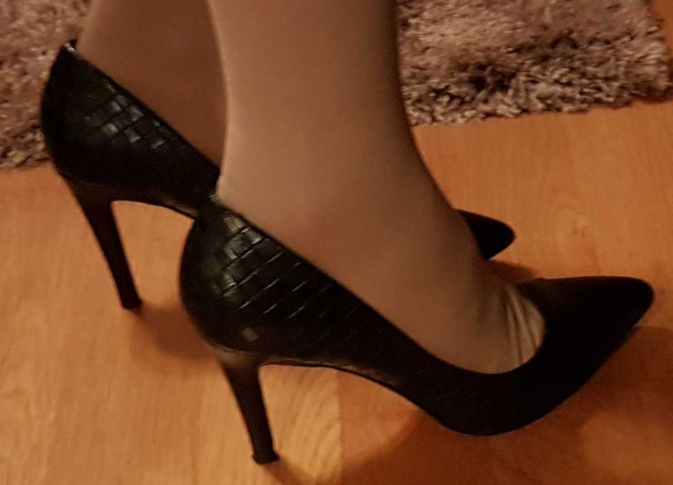Sapato stiletto preto Exé
