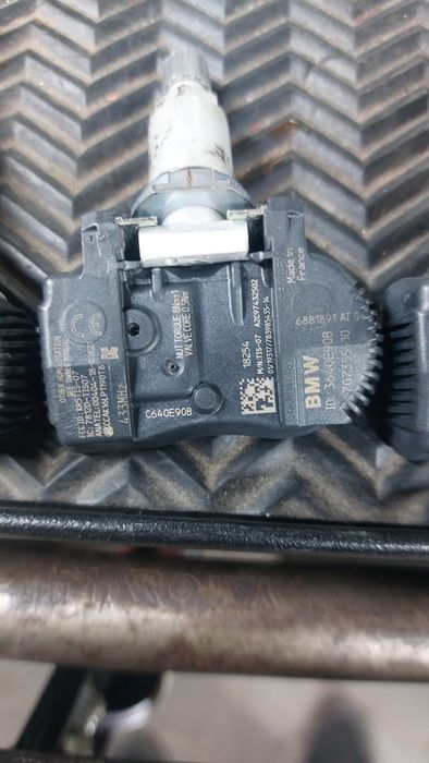 Czujnik ciśnienia czujnik powietrza TPMS BMW